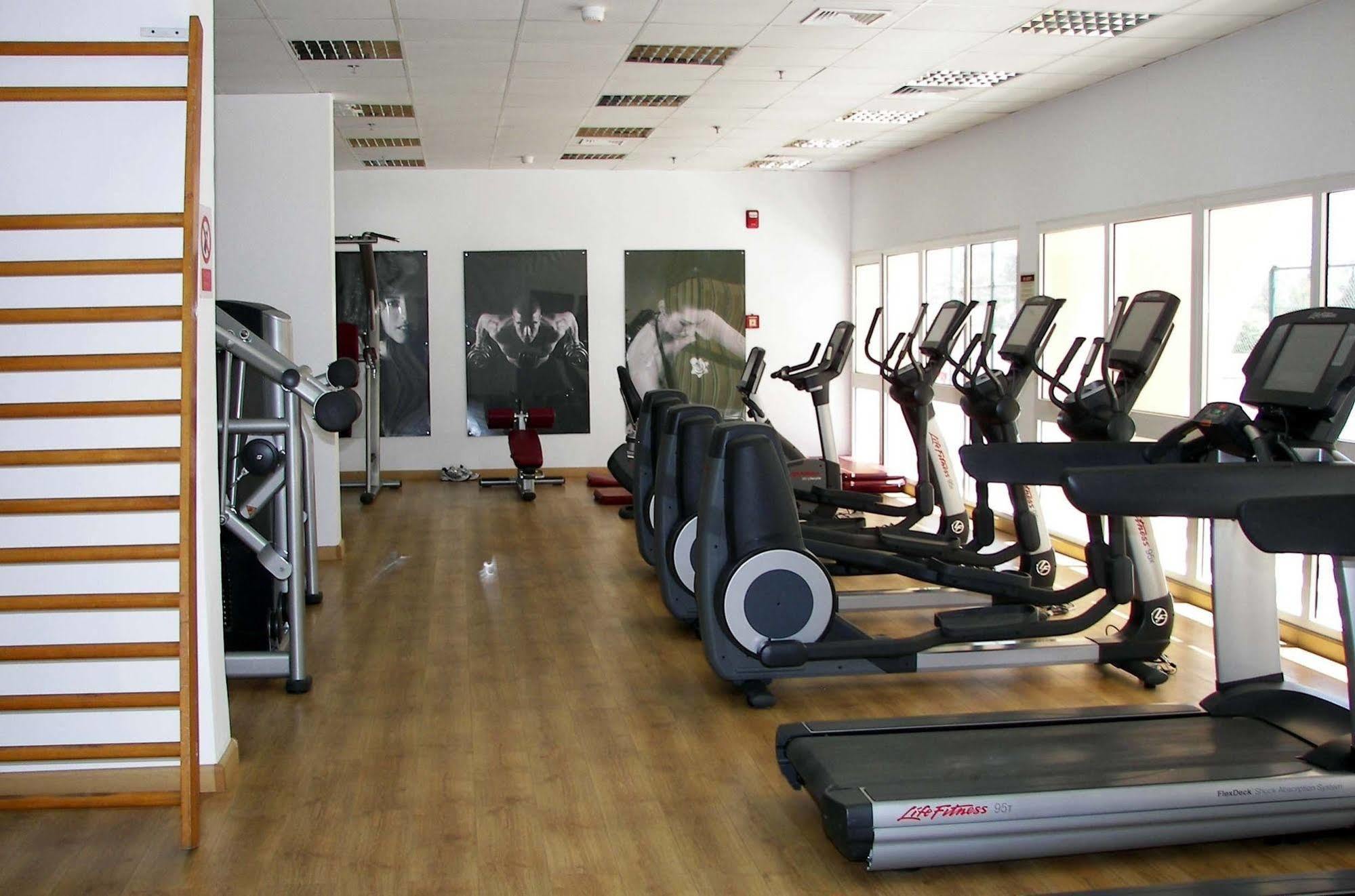 Hurghada Suites & Apartments Serviced By Marriott Екстер'єр фото A gym